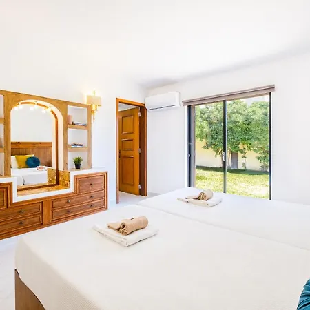 Crisandra By Algarve Vacation Villa